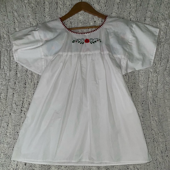 Flower Power 💐💐💐 the absolute cutest top!!! - Picture 2 of 5